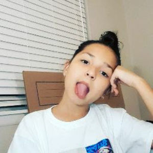 Meet your Posher, María